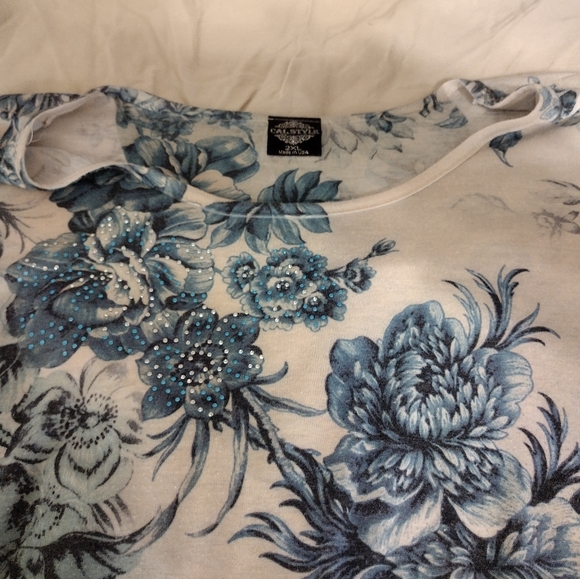 Women's Tunic 2X - Picture 4 of 4